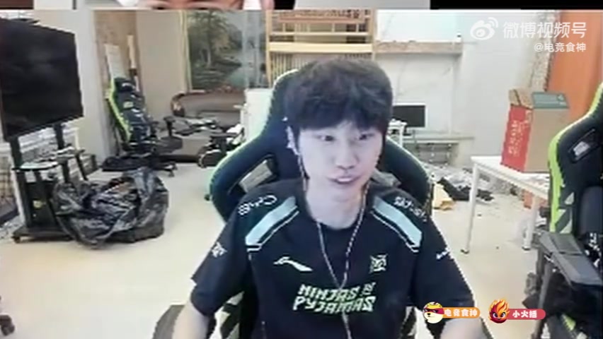 Doinb:对职业选手来说练英雄是第一,而不是排位分第一